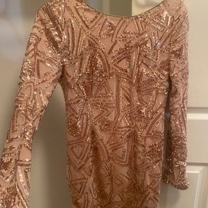 Medium Rose Gold Dress & Size 7 Women Rose Gold/Glitter Heels